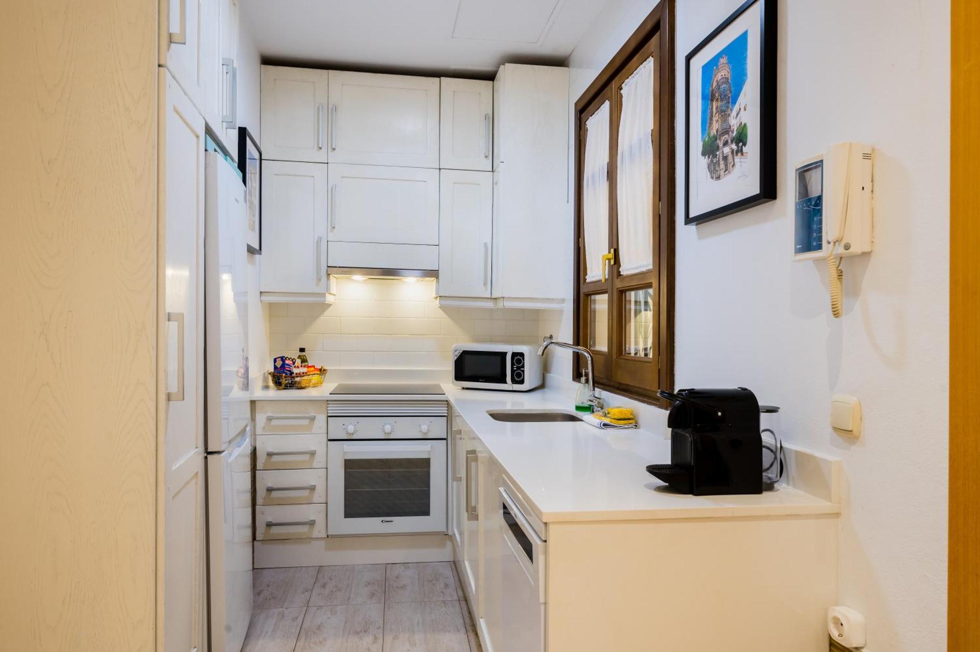 شقة Beautiful And Cozy- 1Bd 1Bth- Arenal Center إشبيلية المظهر الخارجي الصورة