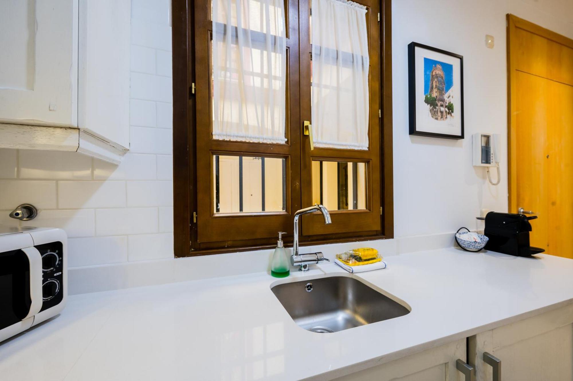 شقة Beautiful And Cozy- 1Bd 1Bth- Arenal Center إشبيلية المظهر الخارجي الصورة